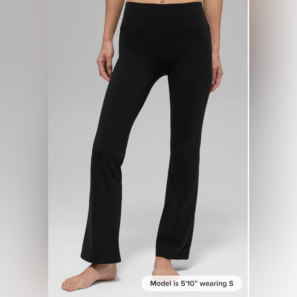 ALO yoga bootcut leggings L